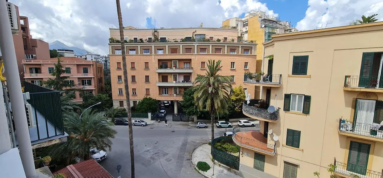 Di Fresco Apartments - Holiday House Palermo